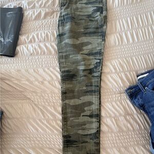 Express Camouflage Ankle Jeans